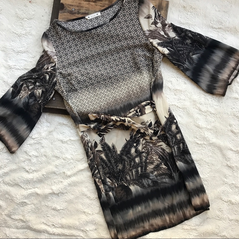 Bell Sleeve Tunic Vacation Dress